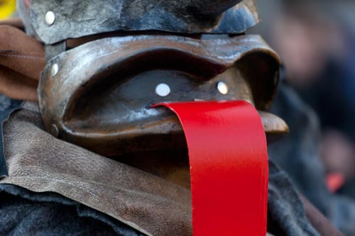 Langue rouge du masque de fer - © Norbert Pousseur