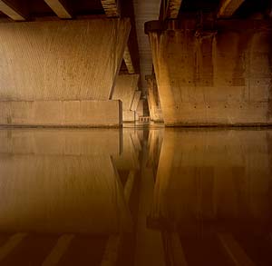 Dessous de pont sur La Marne à Vaires - © Norbert Pousseur