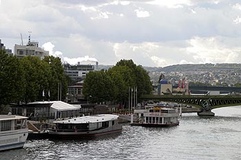 Bateaux mouches et pont Mirabeau - ponts sur Seine - © Norbert Pousseur