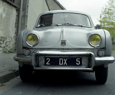Avant d'Ondine Renault - voiture ancienne - © Norbert Pousseur