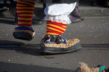 Chaussures tressées traditionnelles - © Norbert Pousseur