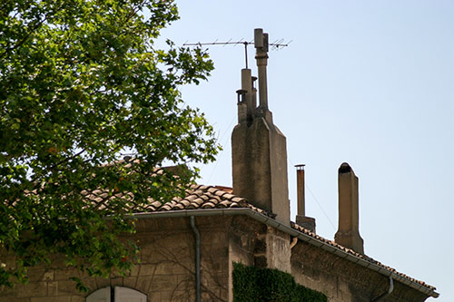 Avignon :  Toit et cheminées © Norbert Pousseur