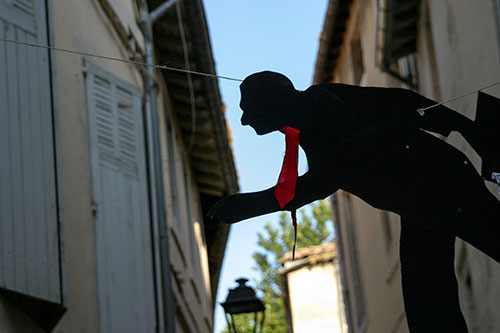 Avignon :  Courir vers une pièce de théâtre © Norbert Pousseur