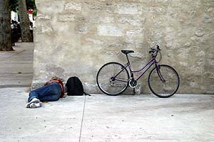 Sdf et vélo - © Norbert Pousseur