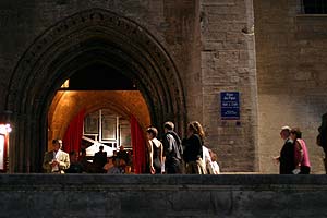 Entrée palais des Papes