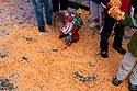 Sol de confettis - carnaval 2010 Bâle - © Norbert Pousseur