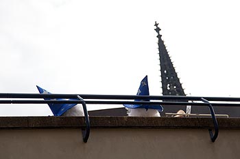 Chapeaux pointus en cathédrale - carnaval 2010 Bâle - © Norbert Pousseur