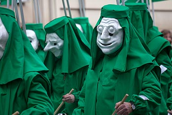 Vert lybien -  carnaval 2010 de Bâle - © Norbert Pousseur