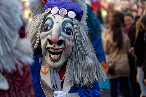 Masque au grand sourire - © Norbert Pousseur