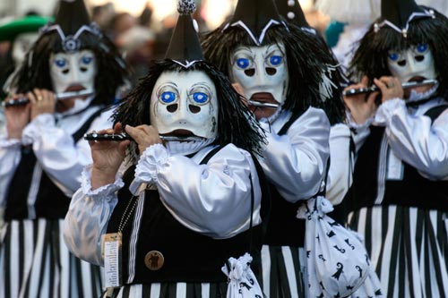 Masque de batracien © Norbert Pousseur