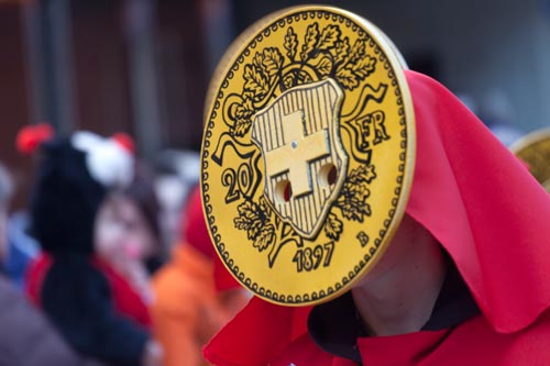 Masque en pièce de 20 fr - © Norbert Pousseur