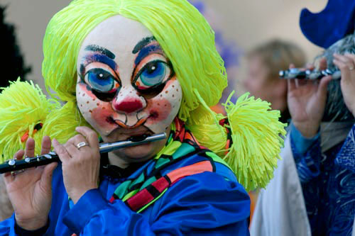 Masque aux joues aux taches de rousseur © Norbert Pousseur