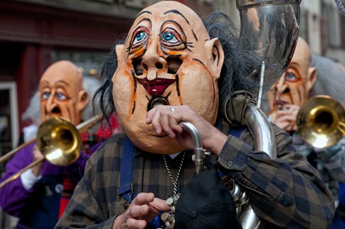 Masque de chauve aux joues rondes © Norbert Pousseur