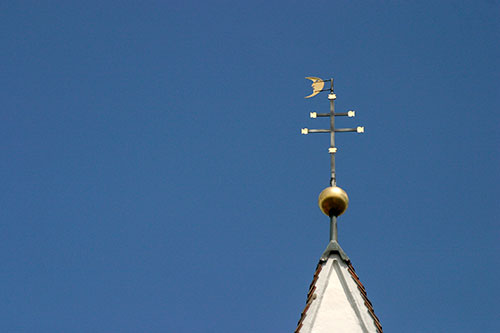 Croix de clocher, avec lune - © Norbert Pousseur