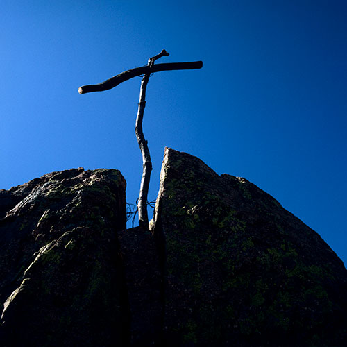 Croix sur sommet de Roquebrune - © Norbert Pousseur