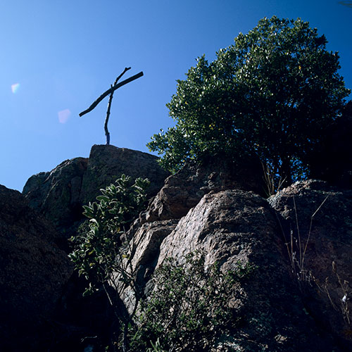 Croix au sommet de Roquebrune - © Norbert Pousseur