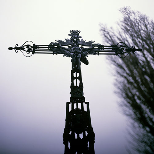 Croix de fer forgé et Christ - © Norbert Pousseur