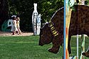 Promenade d'ours et de fillettes - © Norbert Pousseur