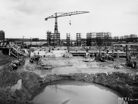 Premiers murs - centrale Edf - © Jean Claude Bollier