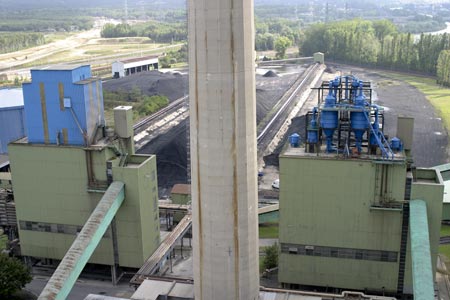 Elévateurs et traitement du charbon - centrale Edf - © Norbert Pousseur