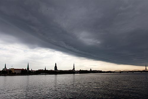 Cielo que amenaza sobre Riga - © Norbert Pousseur