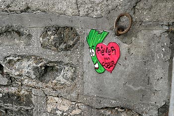 Rêver par coeur en rose et vert, Graph’mur photographié par Norbert Pousseur ©