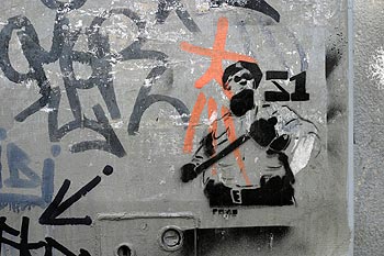Pochoir d'escadron de la mort, signé Pano, Graph’mur photographié par Norbert Pousseur ©