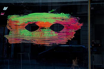Masque de couleur - Graph’mur photographié par Norbert Pousseur ©