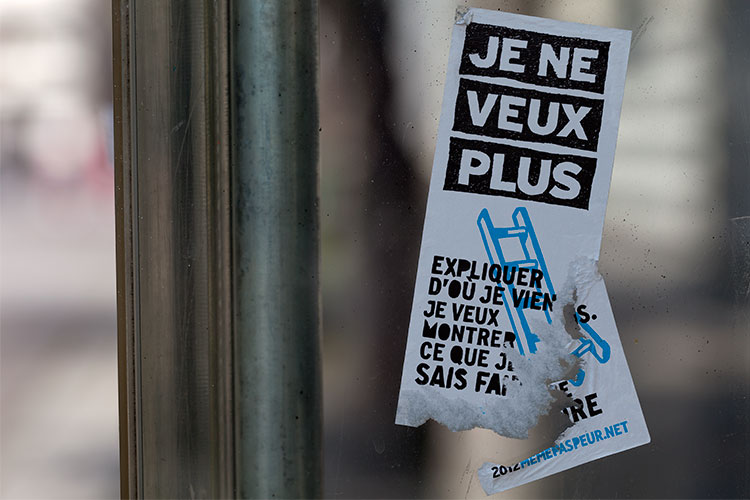 Je ne veux plus - Je veux - un graph'mur ou street art sous forme de banderoille photographie de © Norbert Pousseur