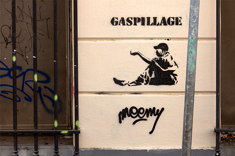 Gaspillage - un graph'mur ou street art photographié par © Norbert Pousseur