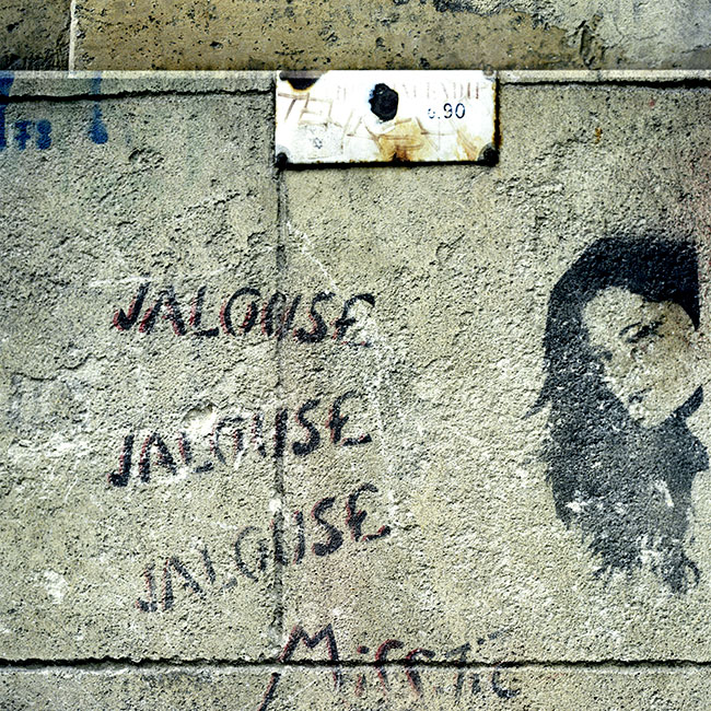 Jalouse - un graph'mur ou street art de Miss Tic, photographié par © Norbert Pousseur