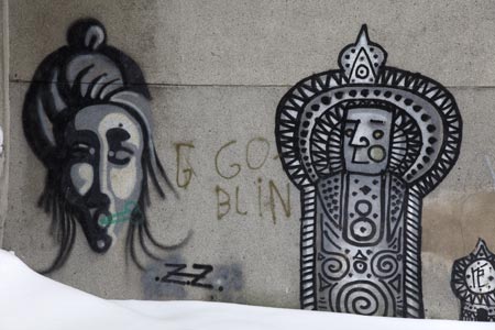 Visage et totem - Graph’mur pris à Riga par Norbert Pousseur ©