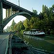 Bateau et promeneurs de La Marne à Bry - © Norbert Pousseur