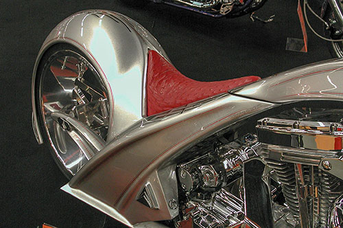 Harley-Davidson ' Twin cam - 2002 - Triangular ' - © Norbert Pousseur