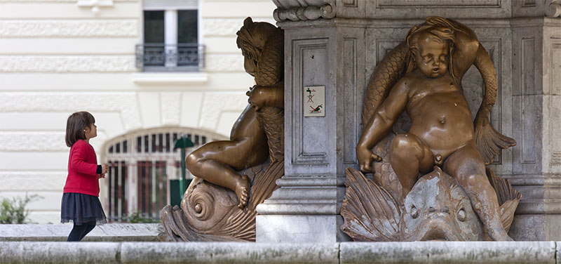 The pond in cherubs whith the fish and the girl - © Norbert Pousseur