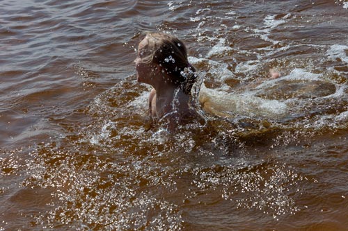 Game of water in the sea - © Norbert Pousseur