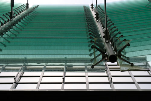 Small strips of green glass - © Norbert Pousseur