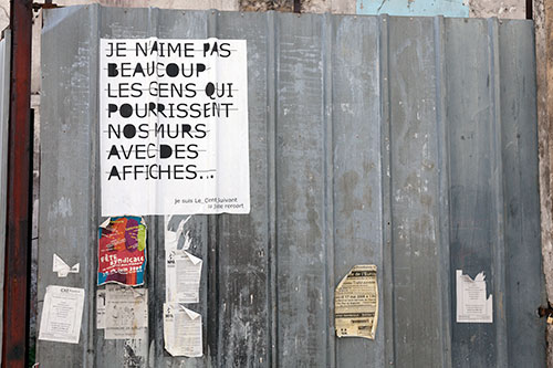 Les affiches pourissent nos murs - © Norbert Pousseur