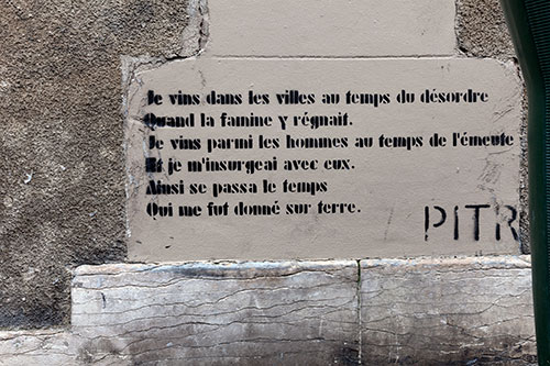 Venir en ville dans la famine et l'émeute © Pitr - photographie © Norbert Pousseur