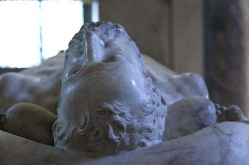 Tête gisante de Louis XII, roi de France - © Norbert Pousseur