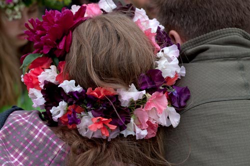 Crown with sweet pea - © Norbert Pousseur