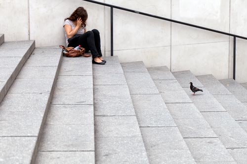 Jeune femme au pigeon - © Norbert Pousseur