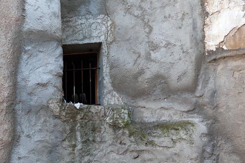 Window with bars - © Norbert Pousseur