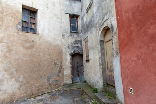 Portes et fenêtres fermées - © Norbert Pousseur