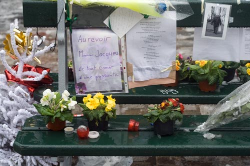 Sdf mort dans la rue - © Norbert Pousseur