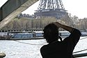 Photographe de la Tour Eiffel depuis les quais - © Norbert Pousseur