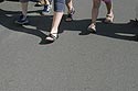 Sandales féminines et baskets masculines - © Norbert Pousseur