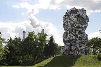 La tour aux figures de Jean Dubuffet - ponts sur Seine - © Norbert Pousseur