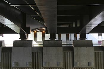 Les piles du pont de Billancourt - ponts sur Seine - © Norbert Pousseur