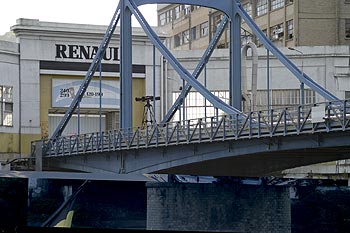 Entréee de l'ancienne usine Renault sur l'île Seguin - ponts sur Seine - © Norbert Pousseur